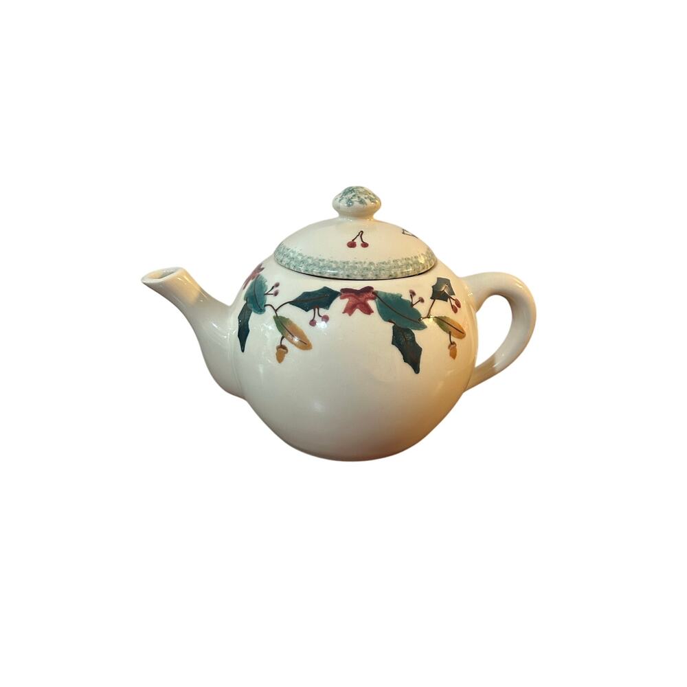 VINTAGE HARTSTONE POTTERY Teapot “CHRISTMAS GARLAND TEAPOT” 1989